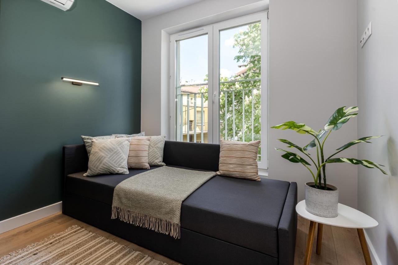 Smart Apartments - Old Town & Main Train Station - By Upstairs Краків Екстер'єр фото